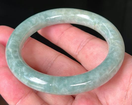 Natural Certified Burmese Jadeite Jade Bangle – Icy Apple Green with Honey and Milky White Hues – Princess Cut – 55.2mm – JB514