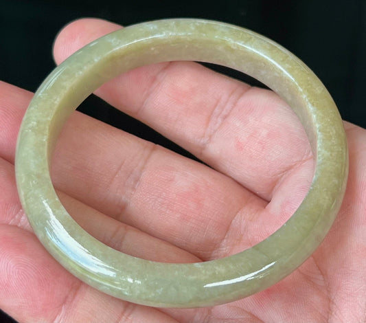 Rounded classic profile of 56.8mm forest green Burmese jade bangle JB522