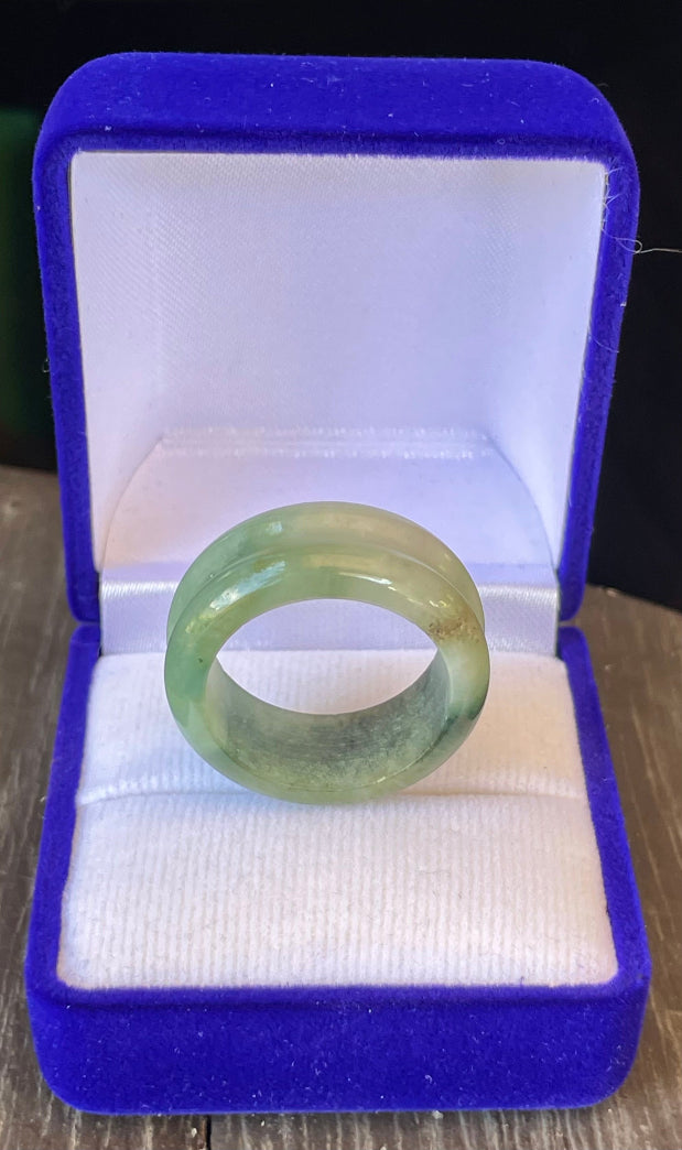 Glassy luster and fine crystalline texture of the authentic Myanmar jade double bangle ring JRT009