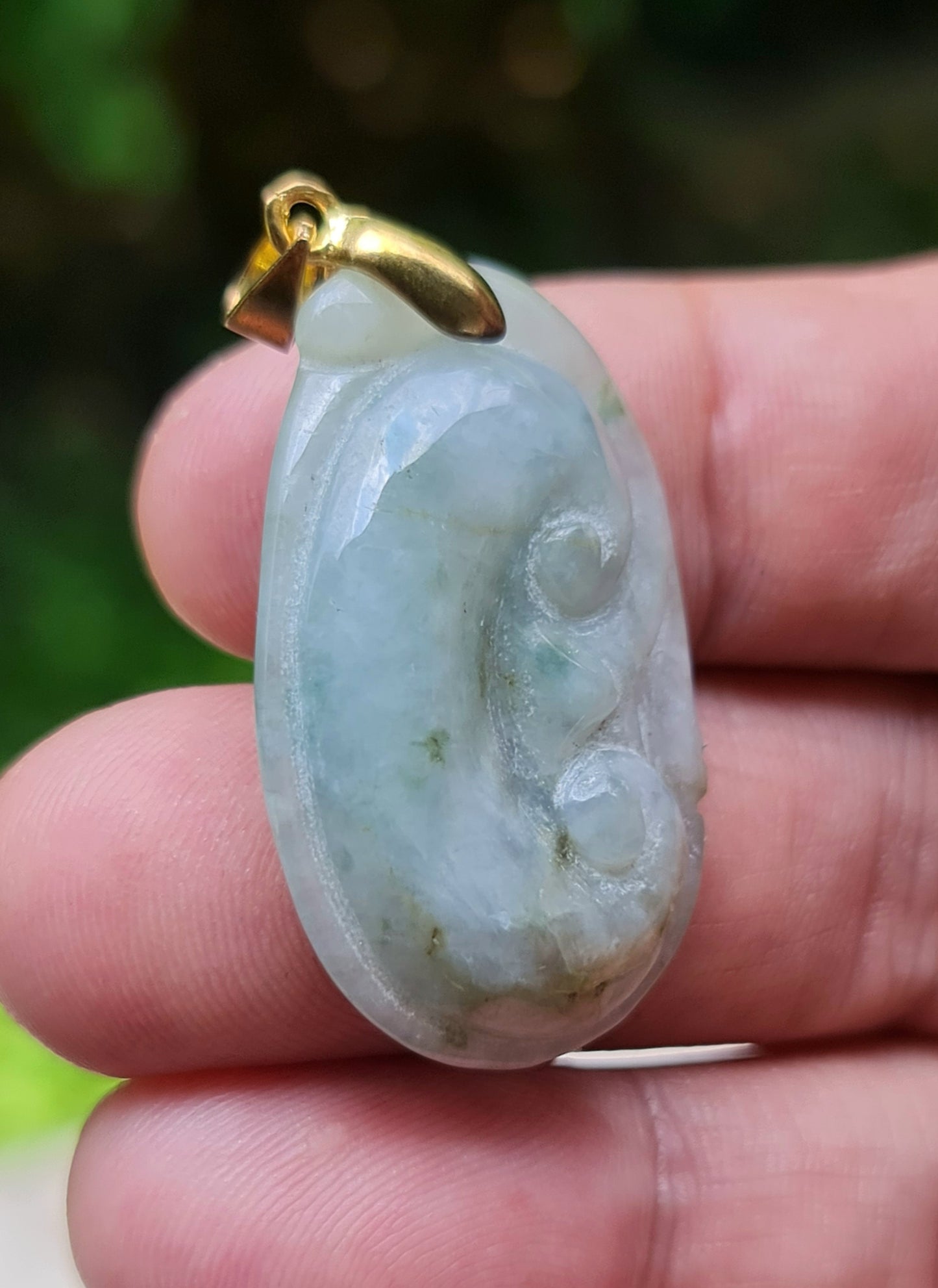 Natural Burmese Jadeite Jade Pendant – Bluish Milky White – Vintage Ruyi Swirl Motif – JOP002