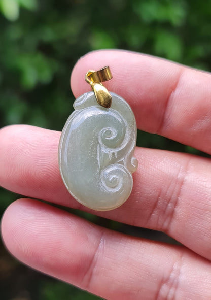 Natural Burmese Jadeite Jade Pendant – Icy Apple Green – Hand-Carved Ruyi Swirl Motif – JOP003
