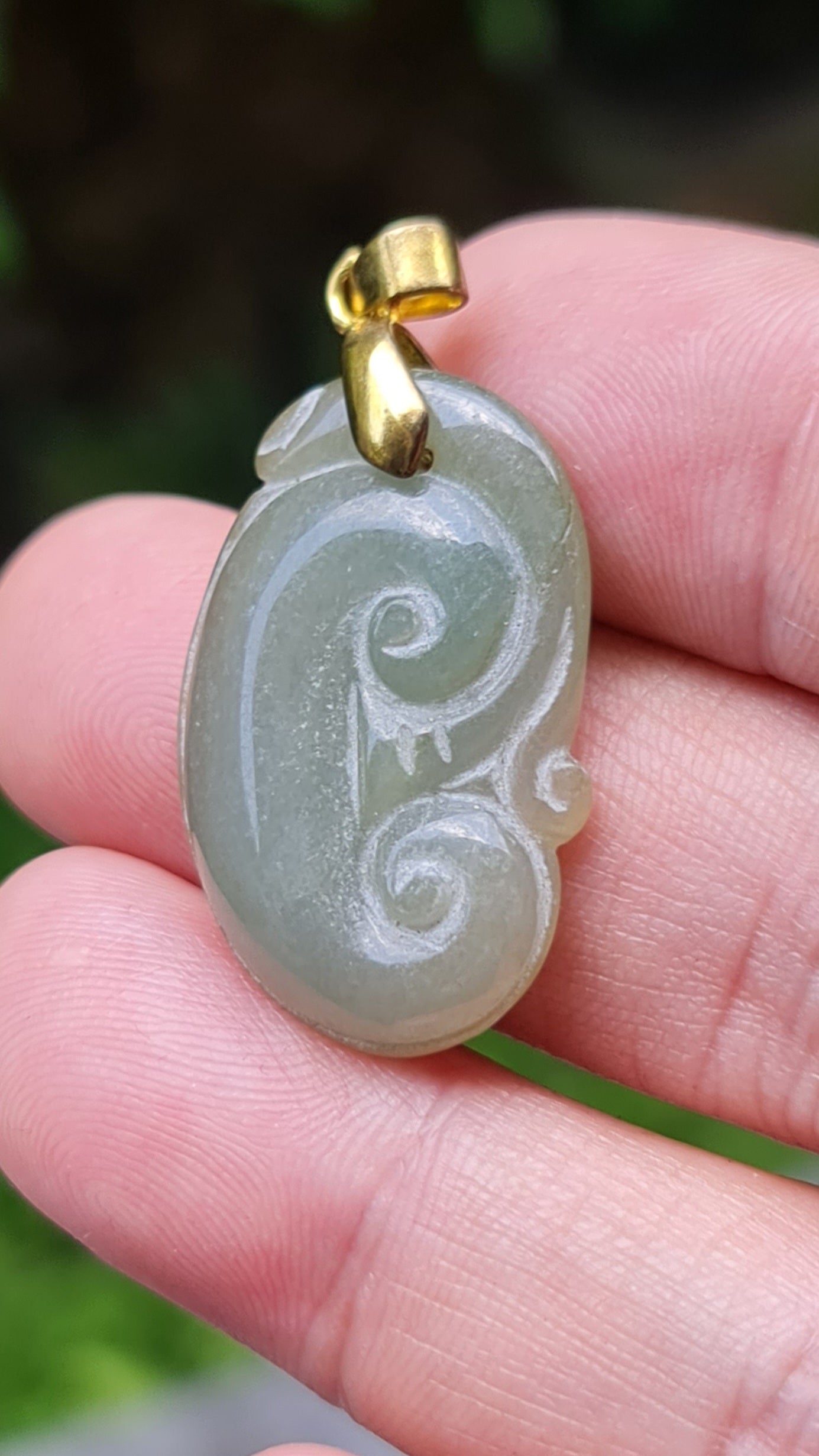 Natural Burmese Jadeite Jade Pendant – Icy Apple Green – Hand-Carved Ruyi Swirl Motif – JOP003