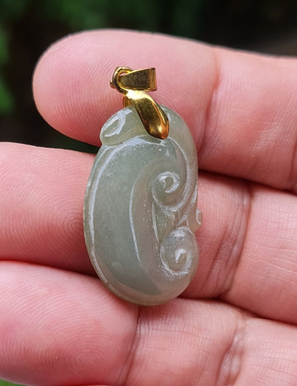 Natural Burmese Jadeite Jade Pendant – Icy Apple Green – Hand-Carved Ruyi Swirl Motif – JOP003