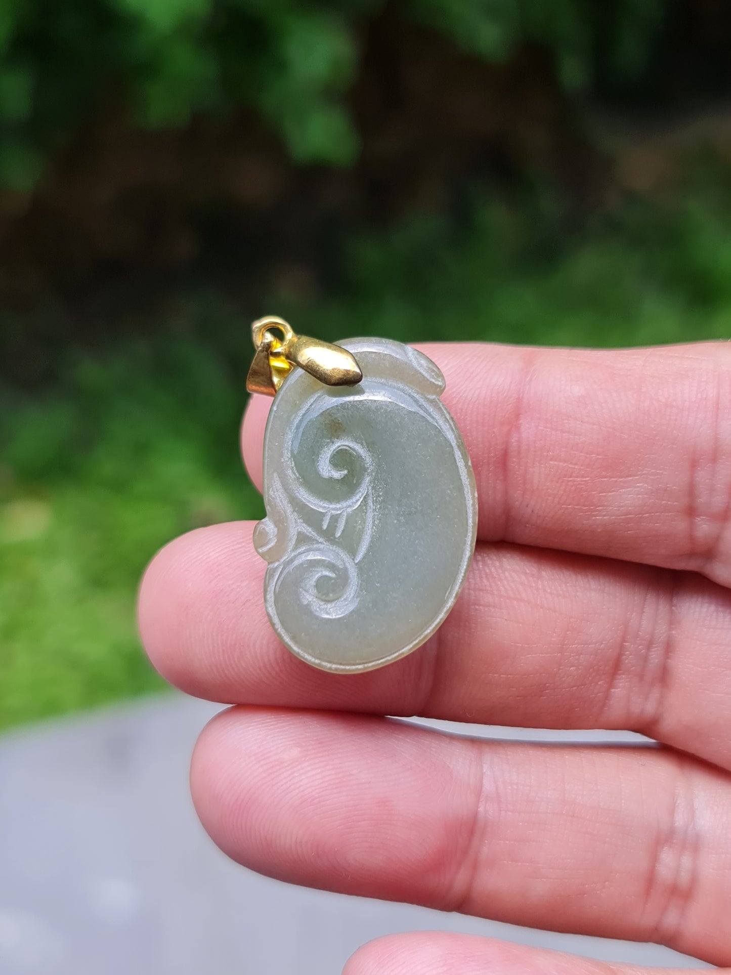 Natural Burmese Jadeite Jade Pendant – Icy Apple Green – Hand-Carved Ruyi Swirl Motif – JOP003