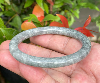 Natural Burmese Jadeite Jade Bangle – Icy Grayish Black & Milky White – Princess Cut – 59.2mm – JB945