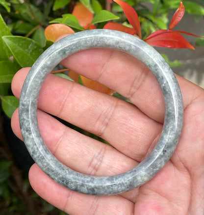 Natural Burmese Jadeite Jade Bangle – Icy Grayish Black & Milky White – Princess Cut – 59.2mm – JB945