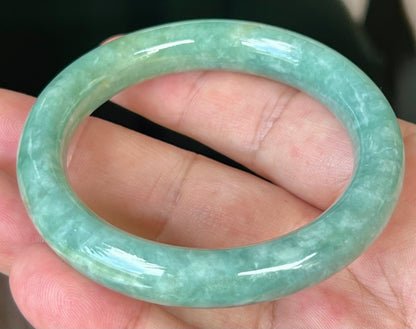 Natural Certified Burmese Jadeite Jade Bangle – Icy Apple Green with Milky White – Princess Cut – 55.4mm – JB524