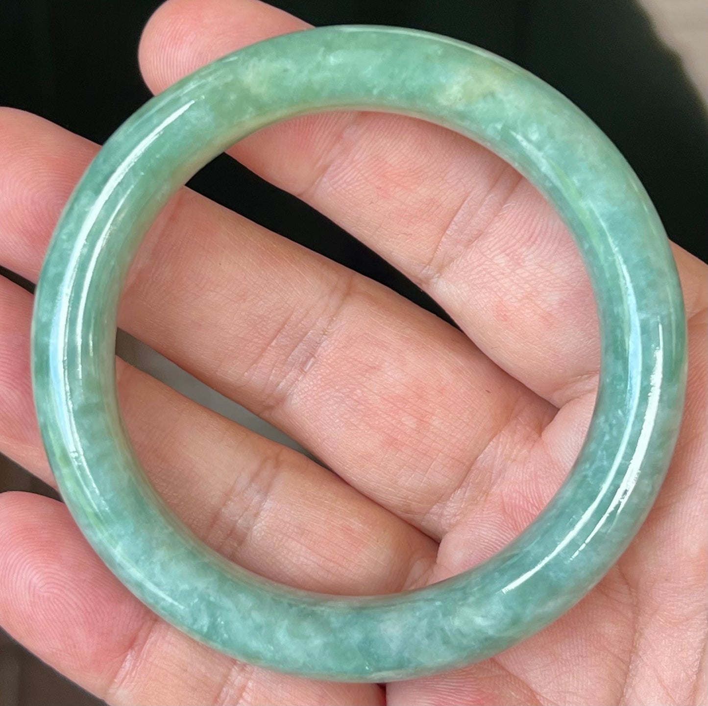 Natural Certified Burmese Jadeite Jade Bangle – Icy Apple Green with Milky White – Princess Cut – 55.4mm – JB524