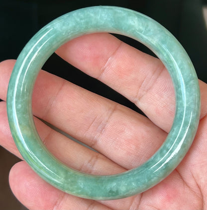 Natural Certified Burmese Jadeite Jade Bangle – Icy Apple Green with Milky White – Princess Cut – 55.4mm – JB524