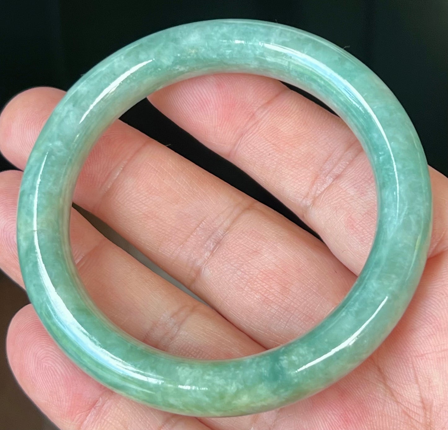 Natural Certified Burmese Jadeite Jade Bangle – Icy Apple Green with Milky White – Princess Cut – 55.4mm – JB524