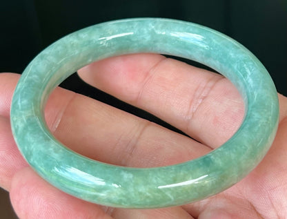 Natural Certified Burmese Jadeite Jade Bangle – Icy Apple Green with Milky White – Princess Cut – 55.4mm – JB524
