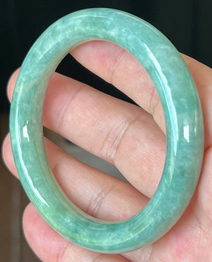 Natural Certified Burmese Jadeite Jade Bangle – Icy Apple Green with Milky White – Princess Cut – 55.4mm – JB524