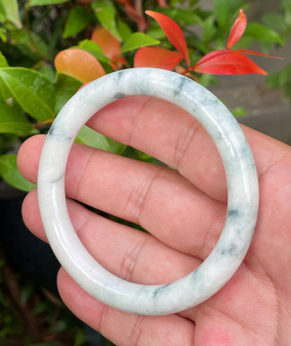 Natural Burmese Jadeite Jade Bangle – Milky White & Imperial Green – Princess Cut – 58.5mm – JB952