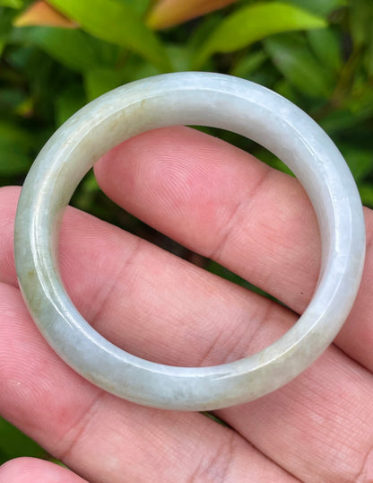 Natural Burmese Jadeite Jade Bangle – Icy Milky White with Greyish & Moss Green Hues – 40.5mm – JB888