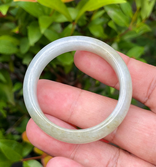 Natural Grade A Burmese Jadeite Jade Bangle – Icy Milky White with Greyish & Moss Green Hues – 40.5mm – JB888