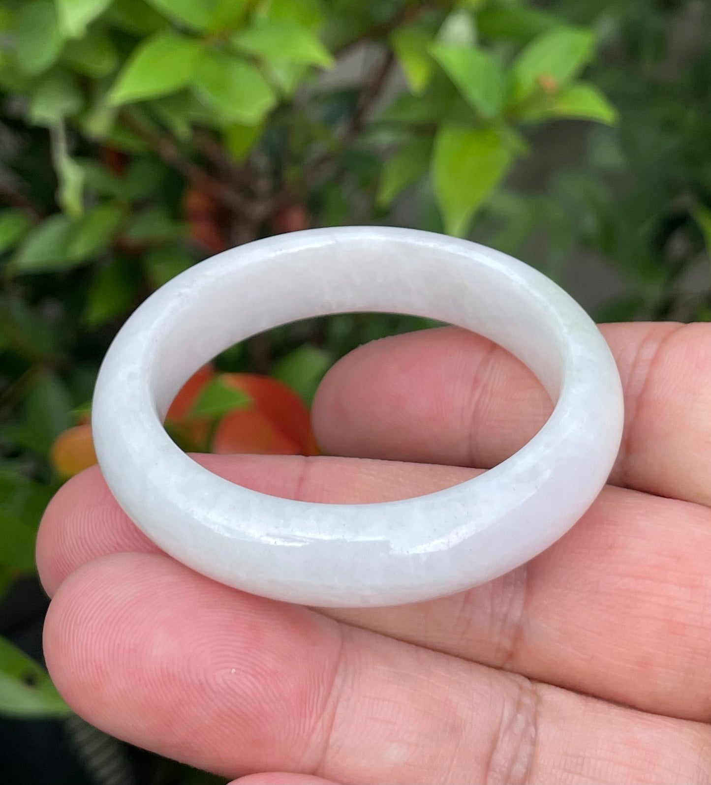 Natural Burmese Jadeite Jade Bangle – Icy Milky White with Light Lavender & Apple Green Hues – 41.2mm – JB889