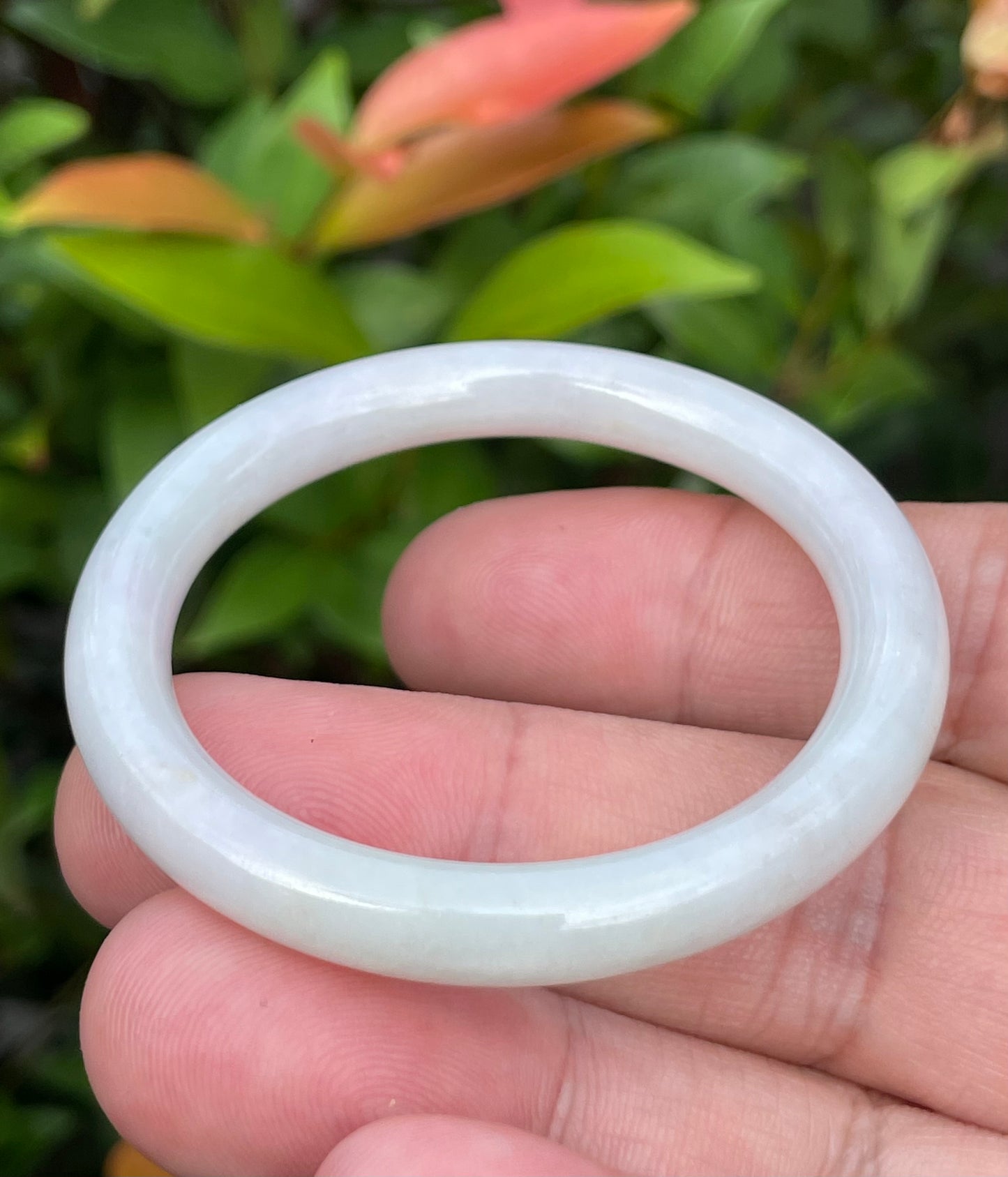 Natural Burmese Jadeite Jade Bangle – Icy Milky White with Light Lavender & Apple Green Hues – Princess Cut – 42.5mm – JB886