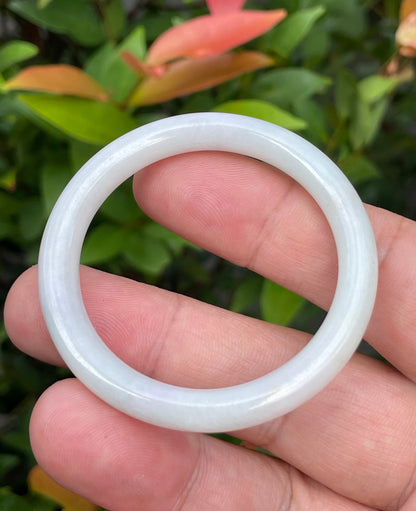 Natural Burmese Jadeite Jade Bangle – Icy Milky White with Light Lavender & Apple Green Hues – Princess Cut – 42.5mm – JB886