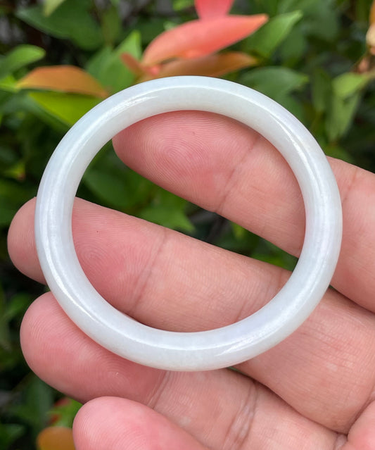 Natural Burmese Jadeite Jade Bangle – Icy Milky White with Light Lavender & Apple Green Hues – Princess Cut – 42.5mm – JB886