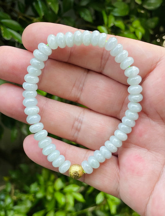 Natural Burmese Jadeite Jade Beaded Bracelet – Icy Apple Green with Gold Accent – 7.5mm – JBB169