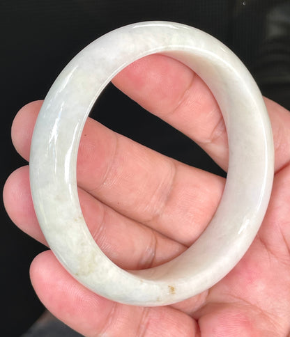Natural Certified Burmese Jadeite Jade Bangle – Icy Milky White with Light Yellow & Honey Hues – 57.4mm – JB805