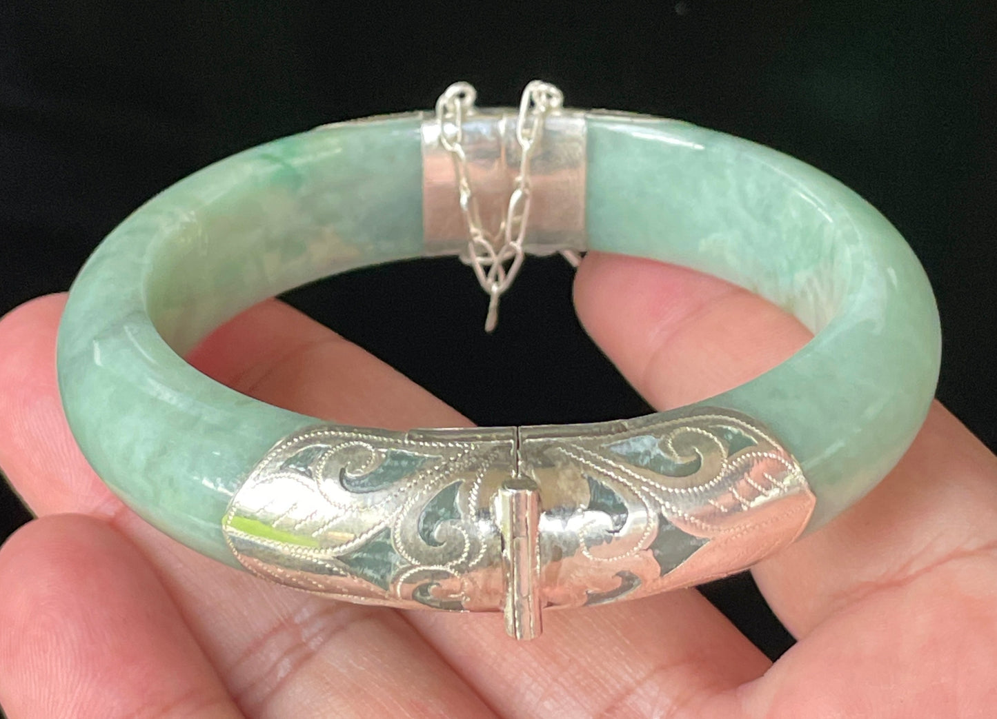 Natural Certified Burmese Jadeite Jade Bangle – Icy Apple Green – Adjustable 92.5 Silver Clasp – 60.3mm – JB936