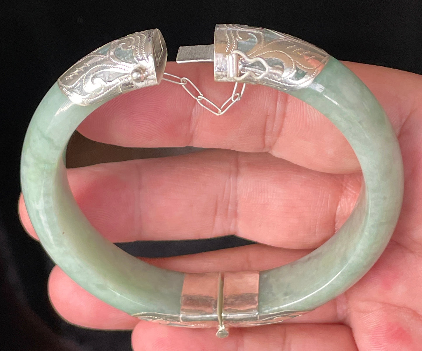 Natural Certified Burmese Jadeite Jade Bangle – Icy Apple Green – Adjustable 92.5 Silver Clasp – 60.3mm – JB936