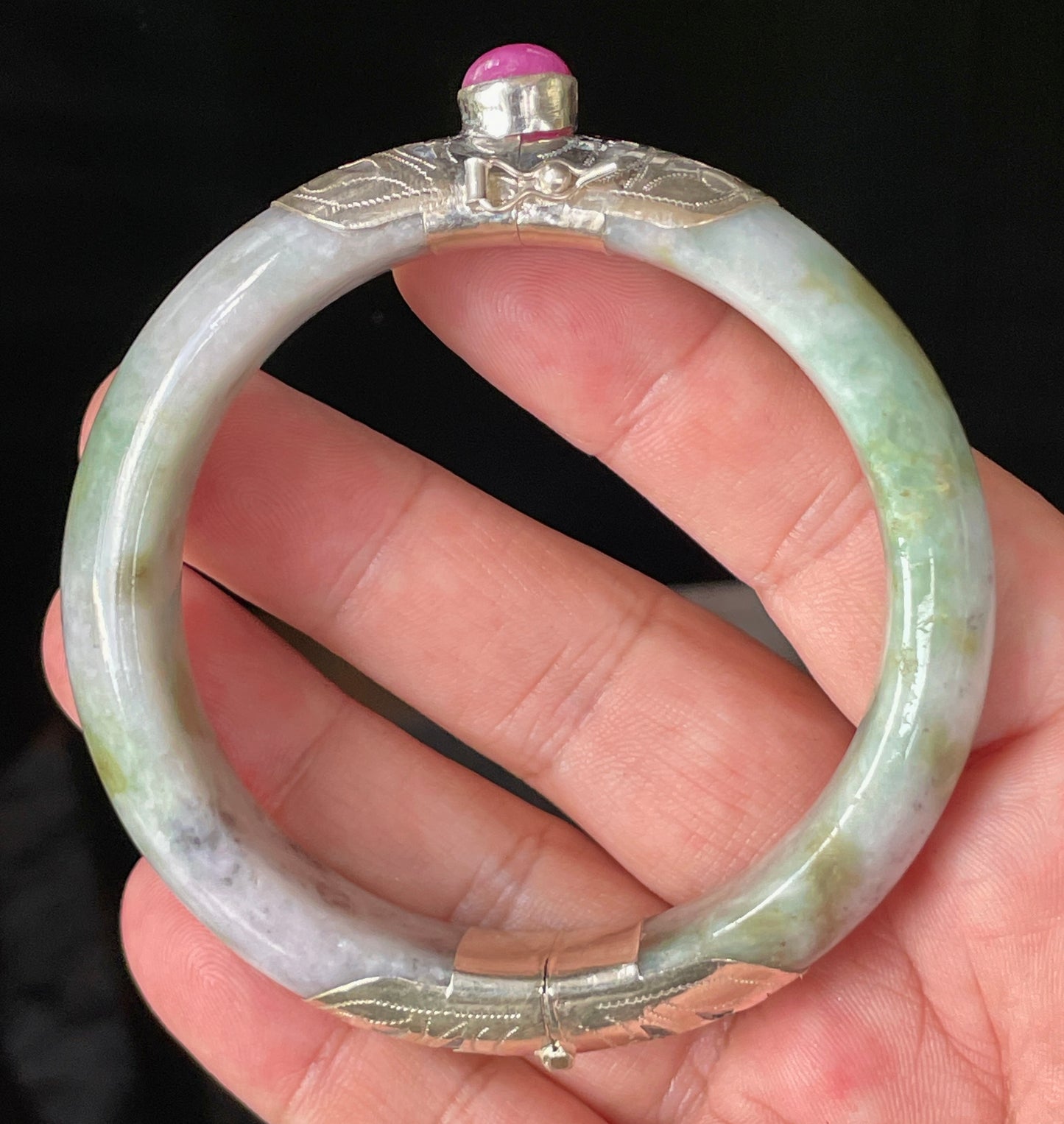 Natural Certified Burmese Jadeite Jade Bangle – Icy Apple & Imperial Green – Adjustable Silver Clasp with Burma Ruby – 59mm – JB868