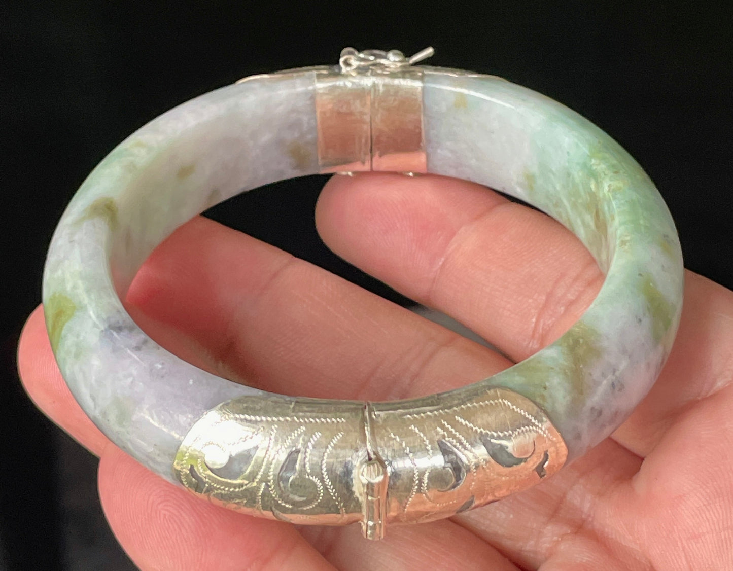 Natural Certified Burmese Jadeite Jade Bangle – Icy Apple & Imperial Green – Adjustable Silver Clasp with Burma Ruby – 59mm – JB868