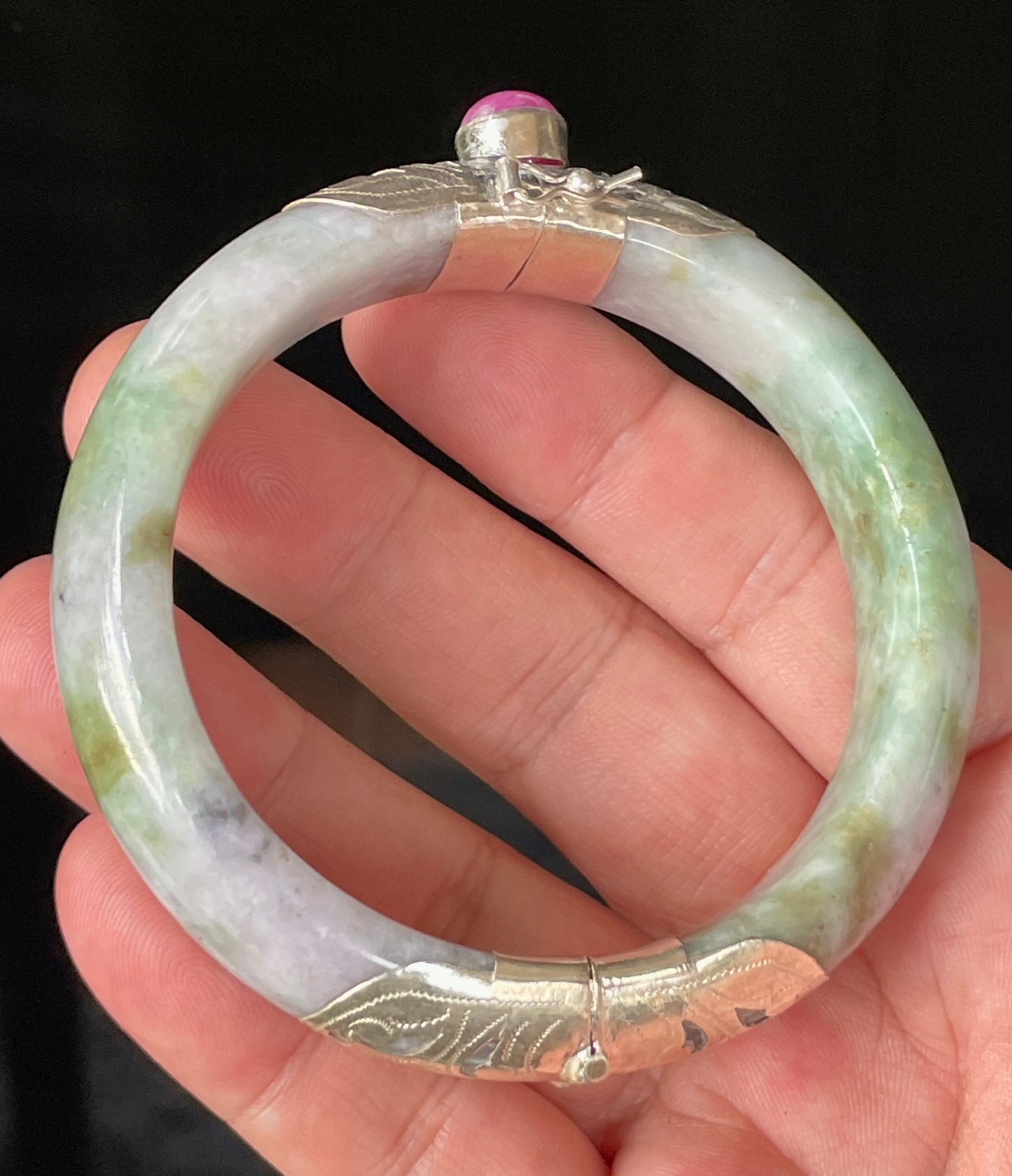 Natural Certified Burmese Jadeite Jade Bangle – Icy Apple & Imperial Green – Adjustable Silver Clasp with Burma Ruby – 59mm – JB868