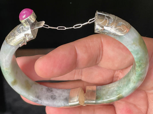 Natural Certified Burmese Jadeite Jade Bangle – Icy Apple & Imperial Green – Adjustable Silver Clasp with Burma Ruby – 59mm – JB868