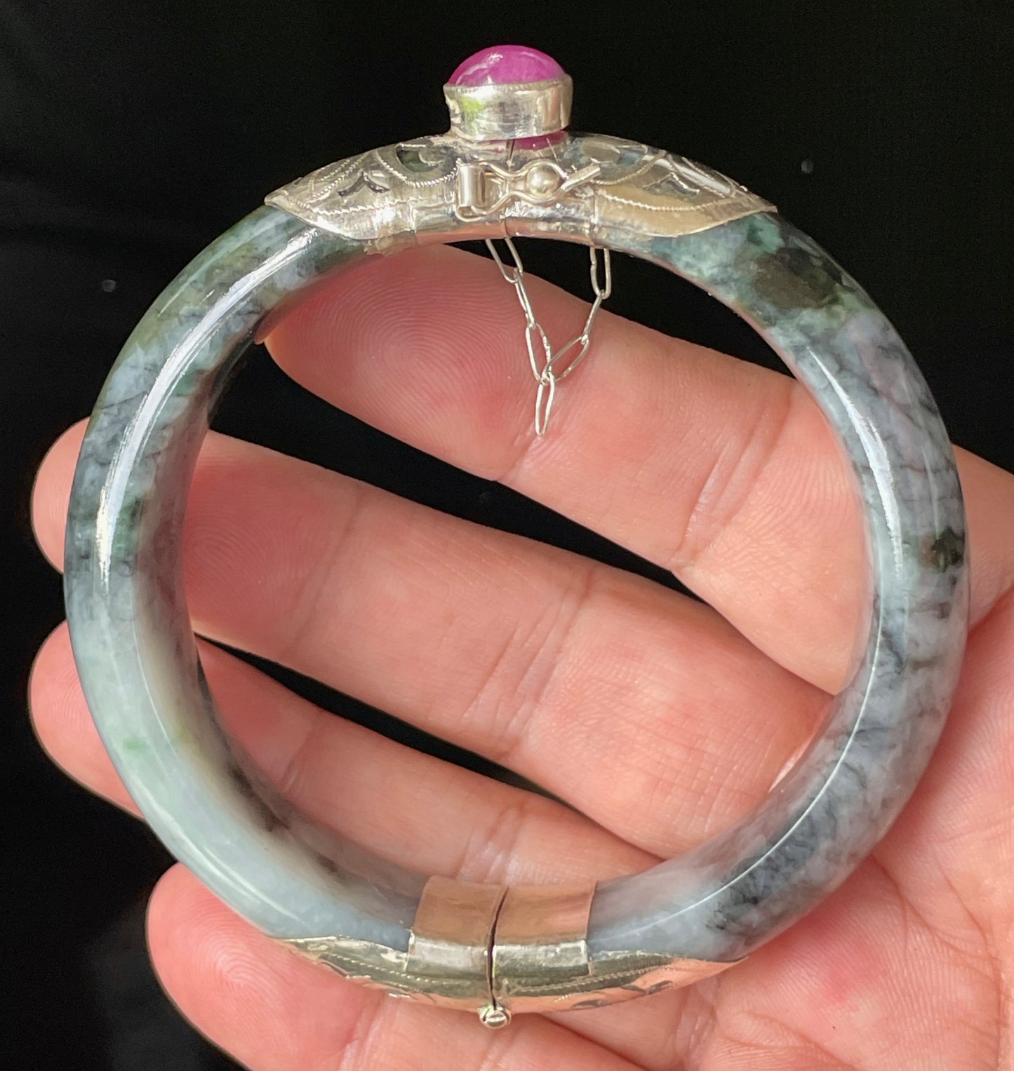 Natural Certified Burmese Jadeite Jade Bangle – Icy Black & Greyish Milky White – Adjustable Silver Clasp with Burma Ruby – 59.8mm – JB867
