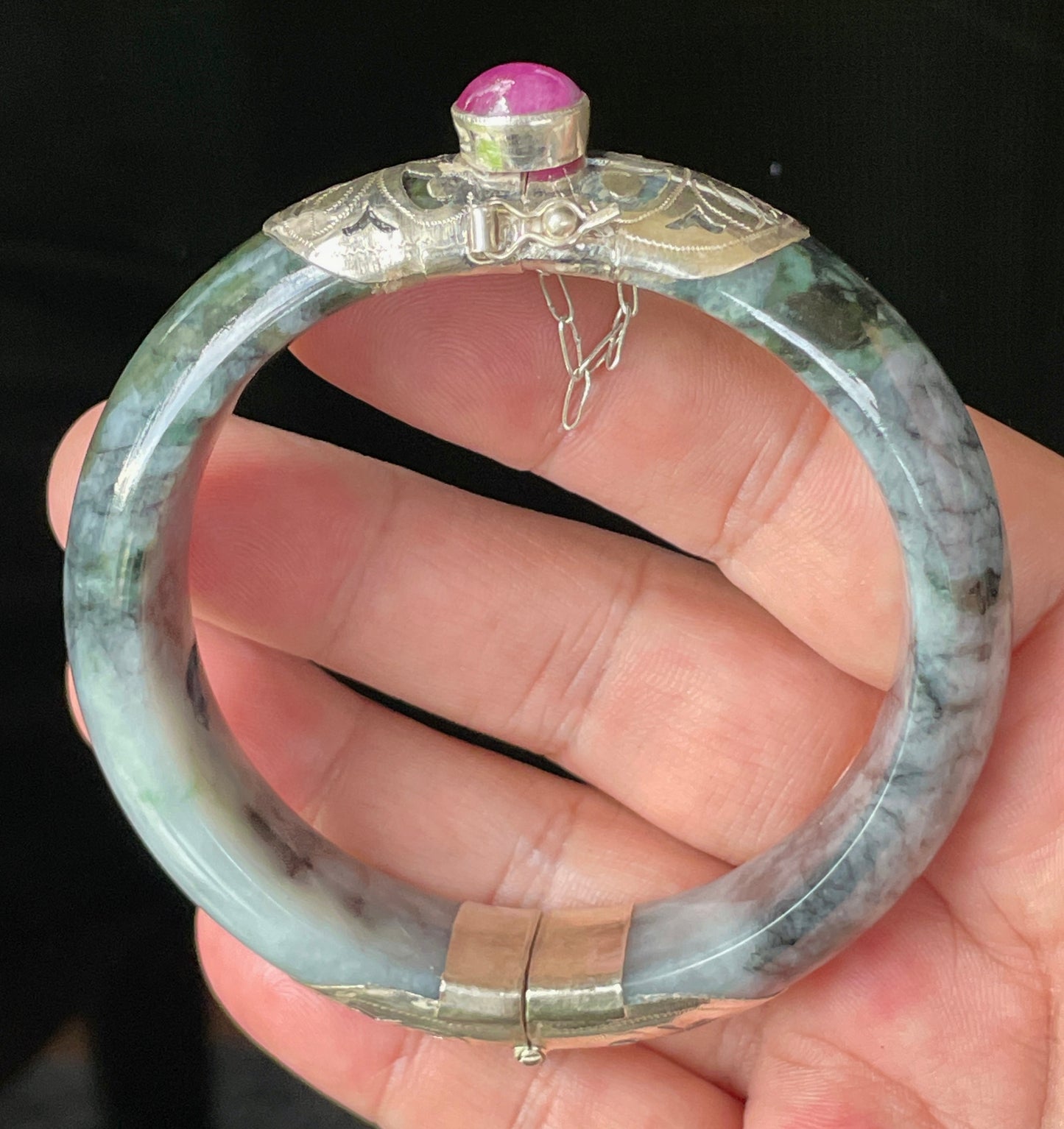 Natural Certified Burmese Jadeite Jade Bangle – Icy Black & Greyish Milky White – Adjustable Silver Clasp with Burma Ruby – 59.8mm – JB867