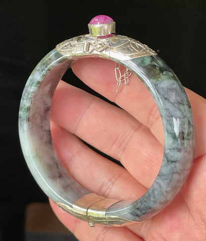Natural Certified Burmese Jadeite Jade Bangle – Icy Black & Greyish Milky White – Adjustable Silver Clasp with Burma Ruby – 59.8mm – JB867