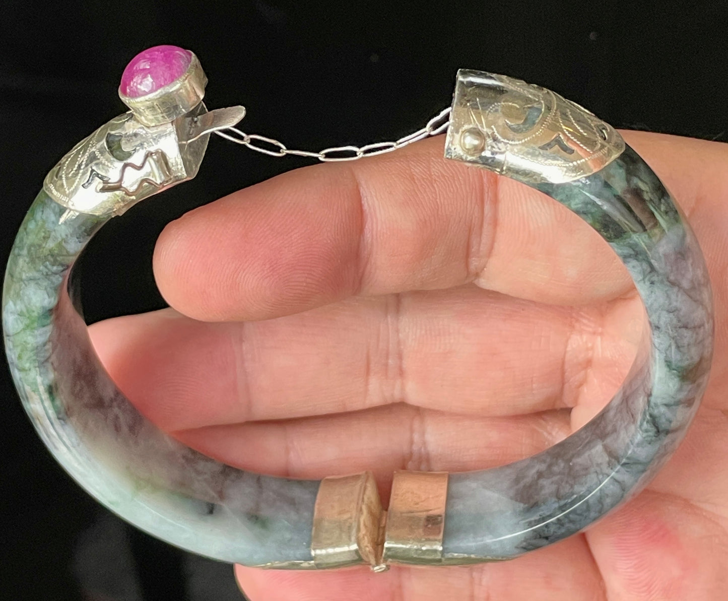 Natural Certified Burmese Jadeite Jade Bangle – Icy Black & Greyish Milky White – Adjustable Silver Clasp with Burma Ruby – 59.8mm – JB867