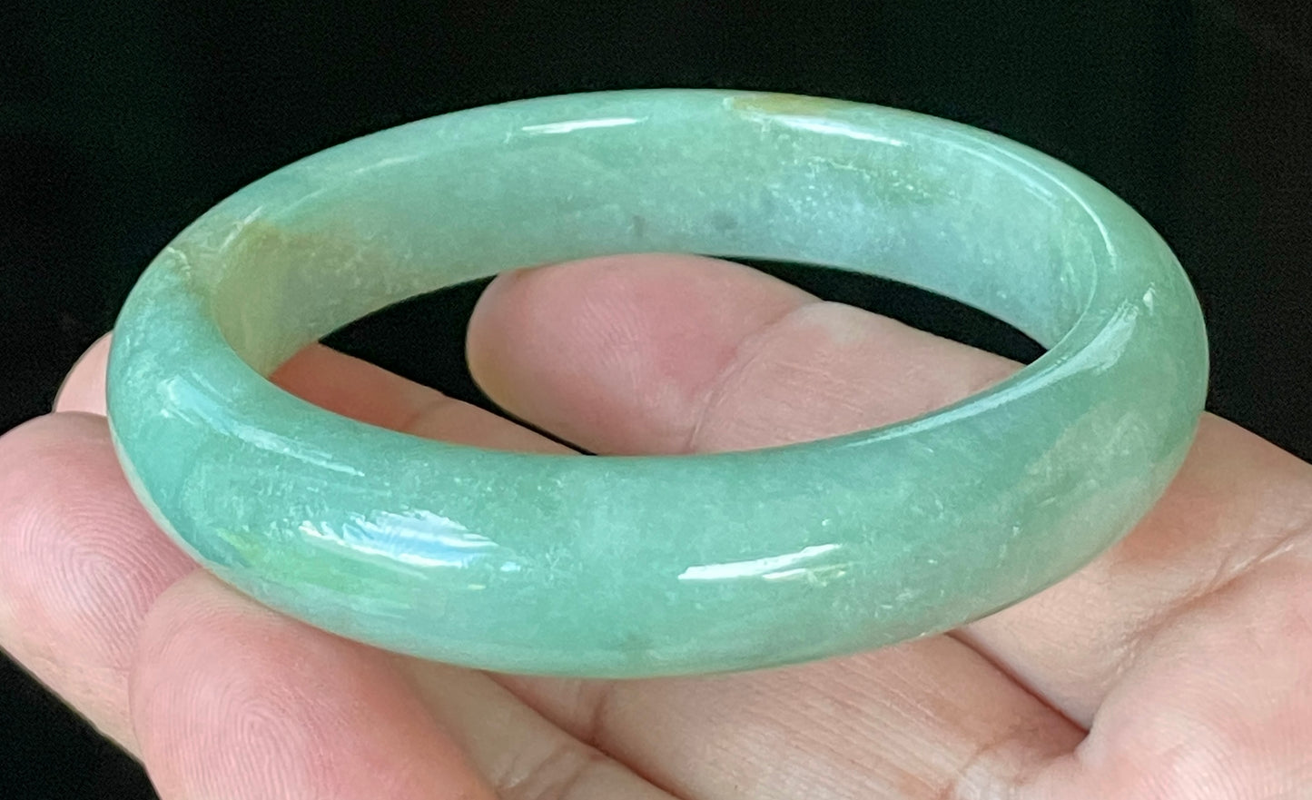 Natural Certified Burmese Jadeite Jade Bangle – Icy Apple Green with Milky White Hues & Honey Stone Lines – 58mm – JB917