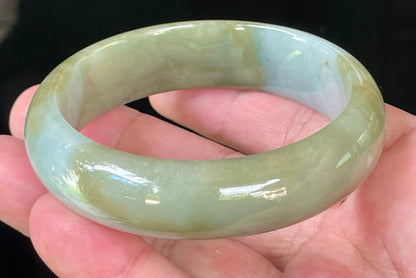 Natural Certified Burmese Jadeite Jade Bangle – Apple & Moss Green with Bluish Milky White Hues – 57.5mm – JB032