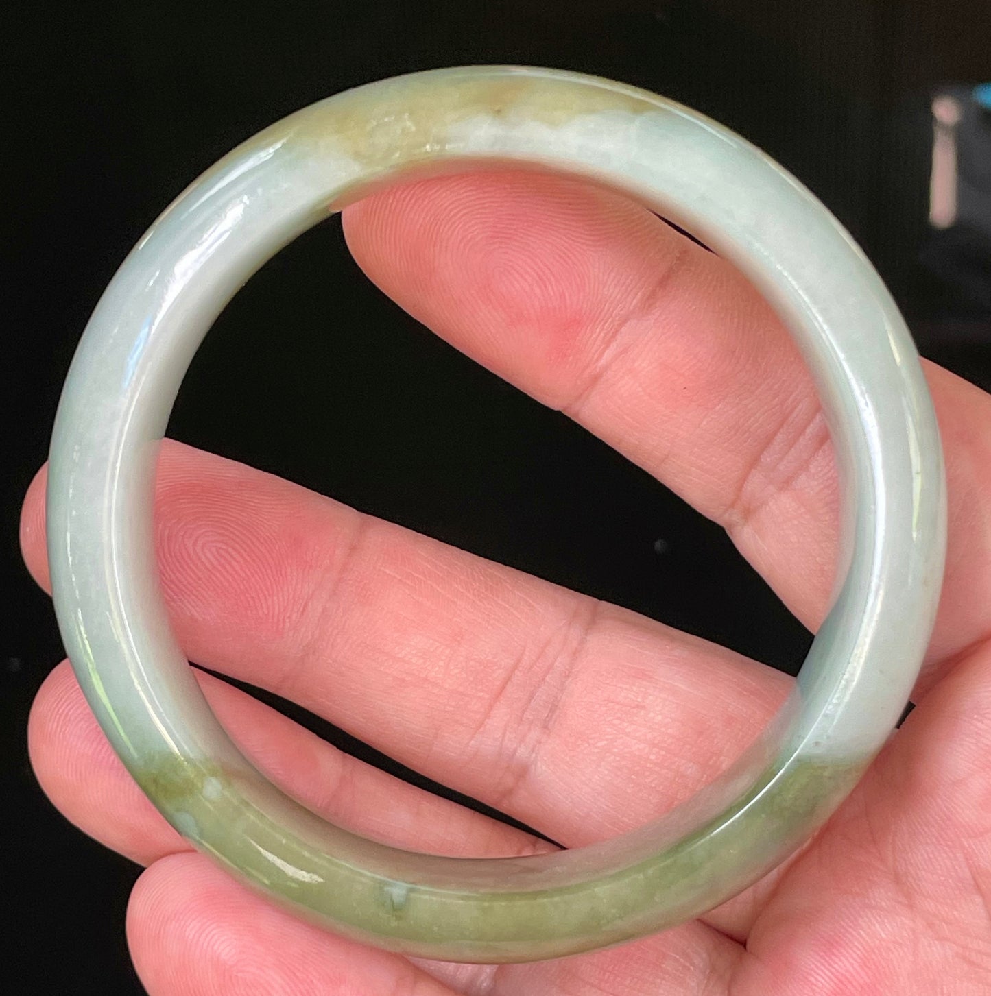 Natural Certified Burmese Jadeite Jade Bangle – Apple & Moss Green with Bluish Milky White Hues – 57.5mm – JB032