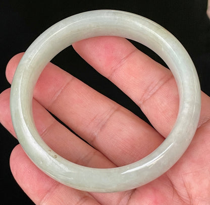 Natural Certified Burmese Jadeite Jade Bangle – Very Icy Apple Green with Imperial Green Line – 58.7mm – JB200