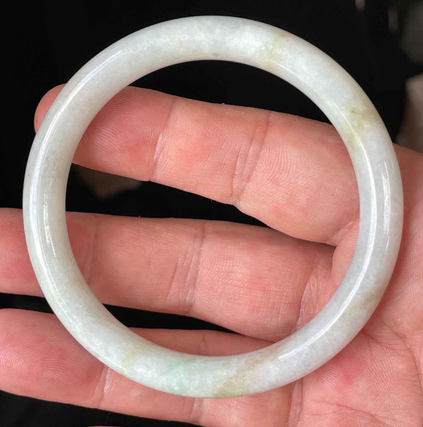 Natural Burmese Jadeite Jade Bangle – Icy Milky White with Apple Green & Yellow Veins – Princess Cut – 58.6mm – JB240