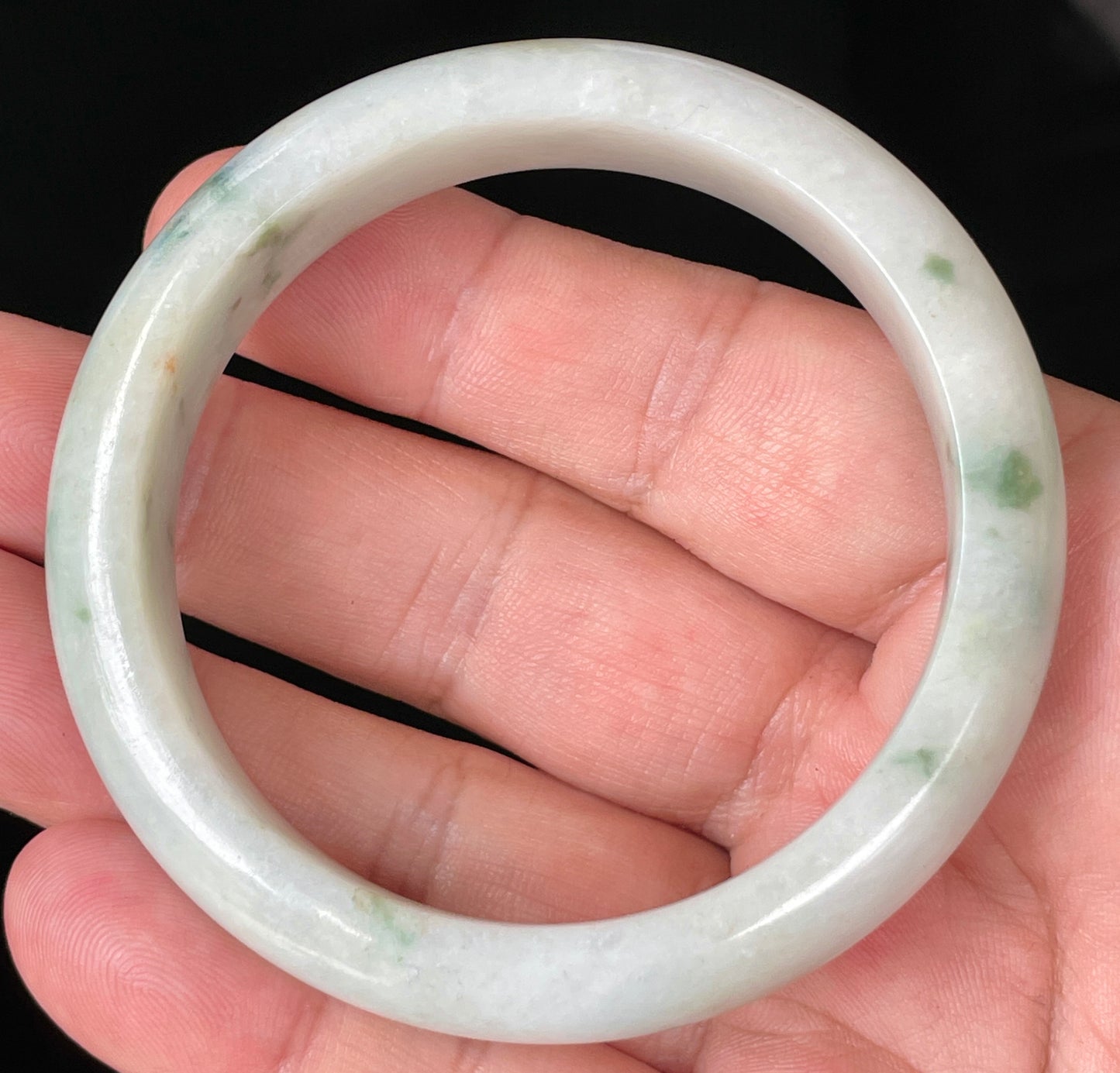 Natural Certified Burmese Jadeite Jade Bangle – Icy Greyish Milky White with Imperial Green & Honey Hues – 56.8mm – JB072