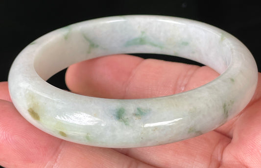 Natural Certified Burmese Jadeite Jade Bangle – Icy Greyish Milky White with Imperial Green & Honey Hues – 56.8mm – JB072