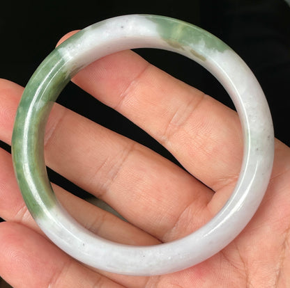 Natural Certified Burmese Jadeite Jade Bangle – Icy Greyish Milky White with Apple Imperial Green hues – 58.5mm – JB085