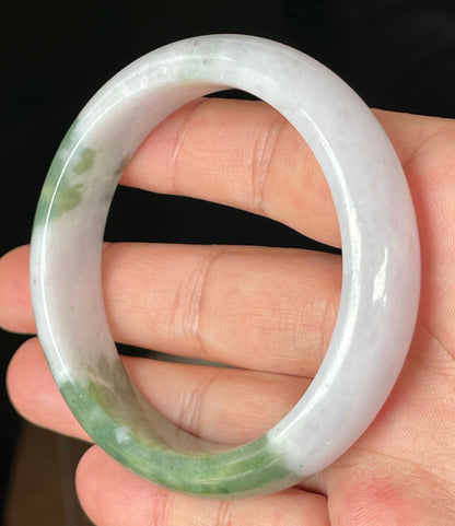 Natural Certified Burmese Jadeite Jade Bangle – Icy Greyish Milky White with Apple Imperial Green hues – 58.5mm – JB085