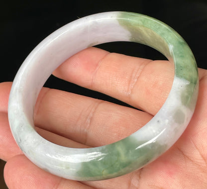 Natural Certified Burmese Jadeite Jade Bangle – Icy Greyish Milky White with Apple Imperial Green hues – 58.5mm – JB085