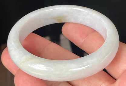 Natural Certified Burmese Jadeite Jade Bangle – Icy Light Lavender, Milky White with Honey Hues – 57mm – JB359