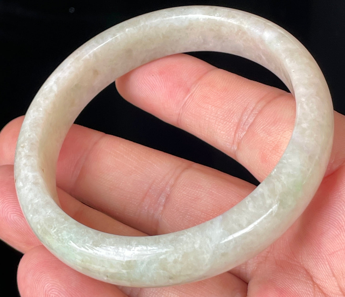 Natural Certified Burmese Jadeite Jade Bangle – Icy Honey and Milky White with Light Imperial Green Hues – 59.8mm – JB352