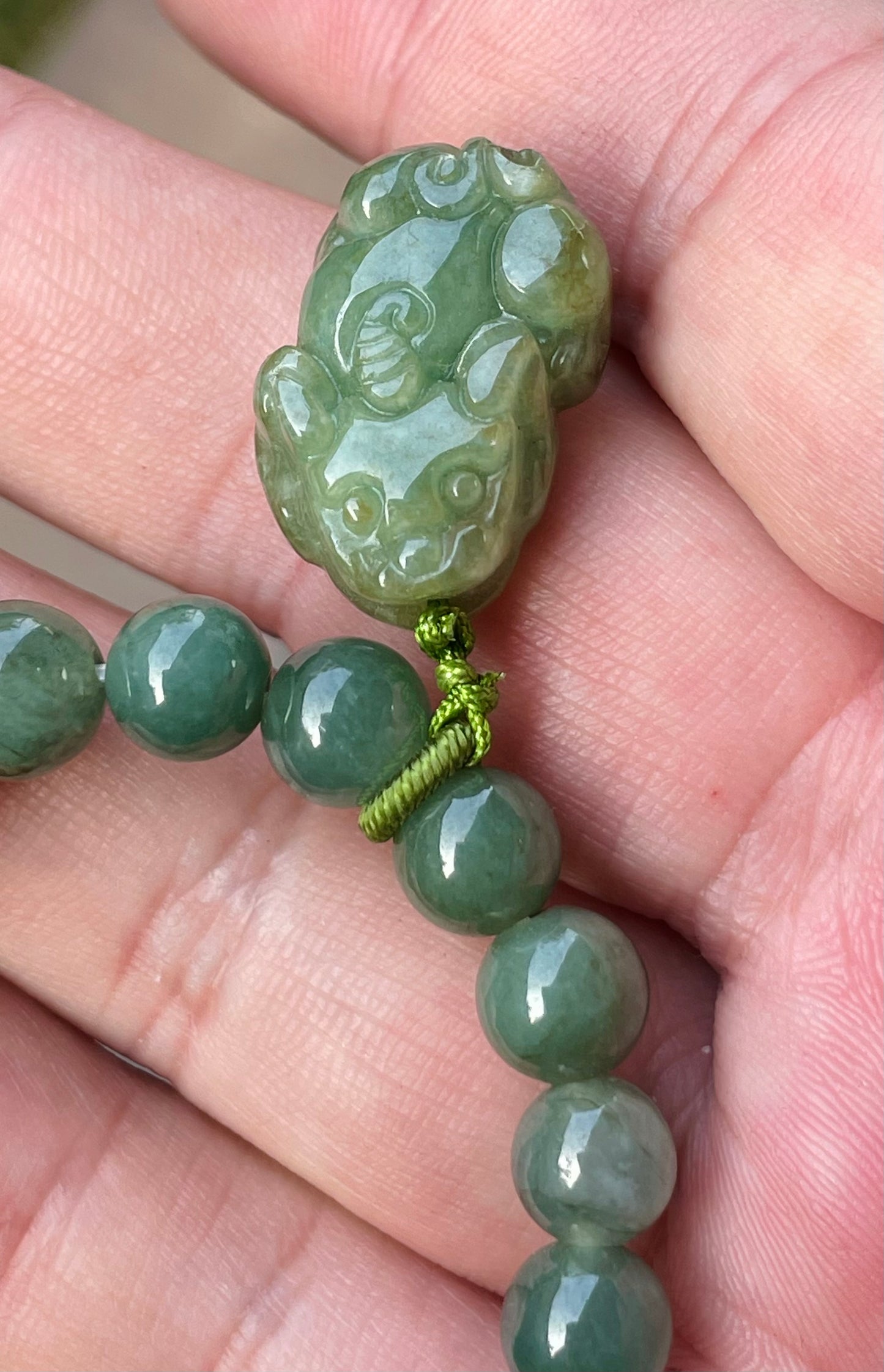 Natural Burmese Jadeite Jade Beaded Bracelet – Deep Apple Green – Hand-Carved Pixiu Pendant – 7mm – JBB178
