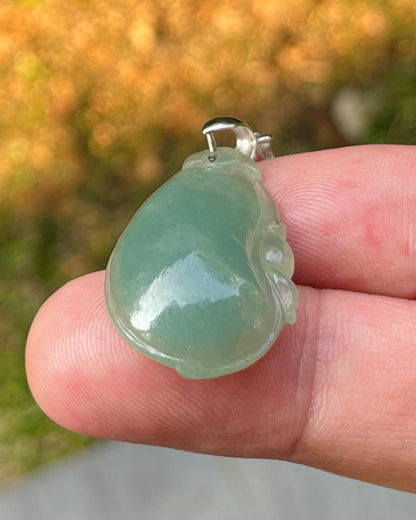 Natural Burmese Jadeite Jade Pendant – Green – Hand-Carved Gourd Motif – JP084