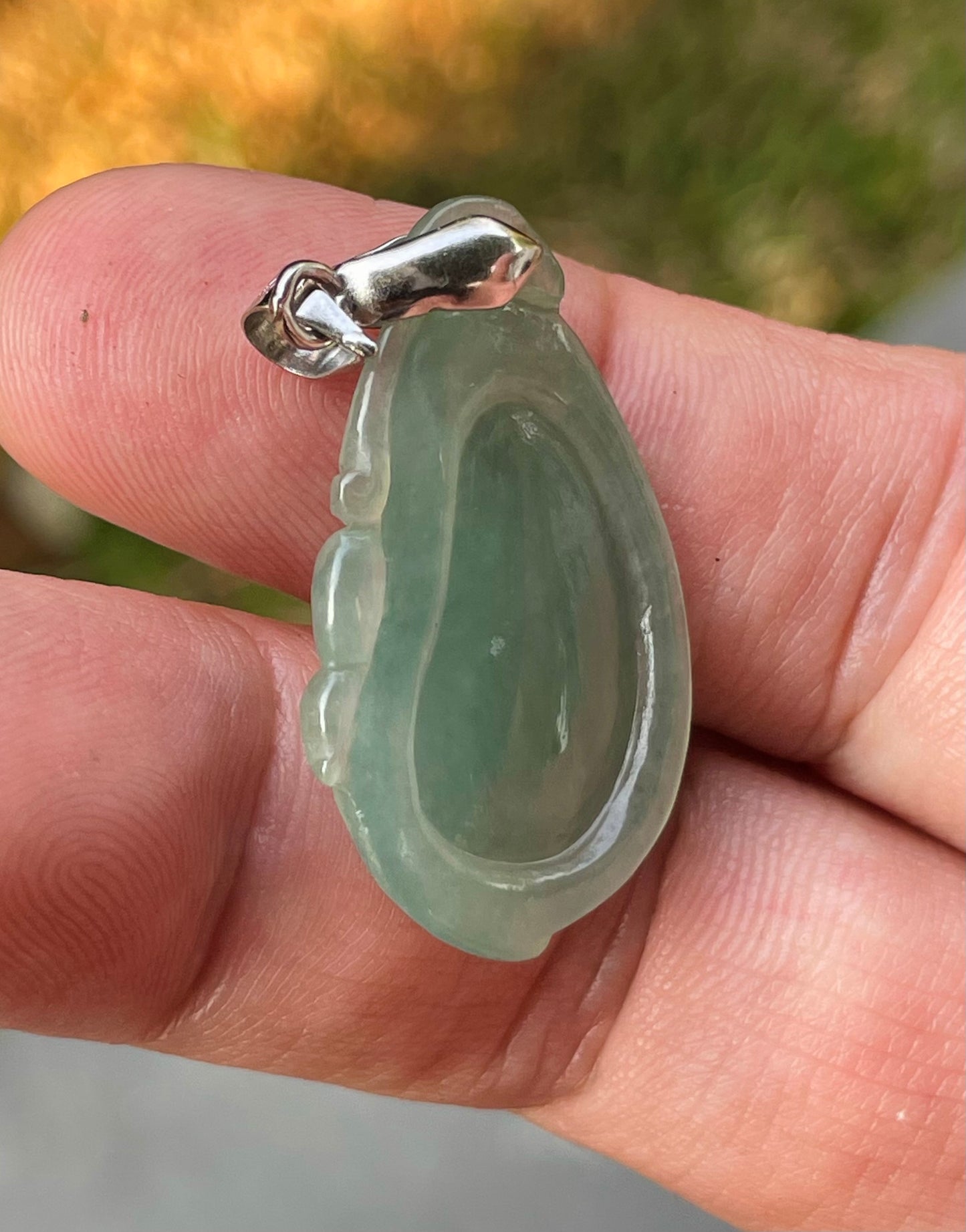 Natural Burmese Jadeite Jade Pendant – Green – Hand-Carved Gourd Motif – JP084